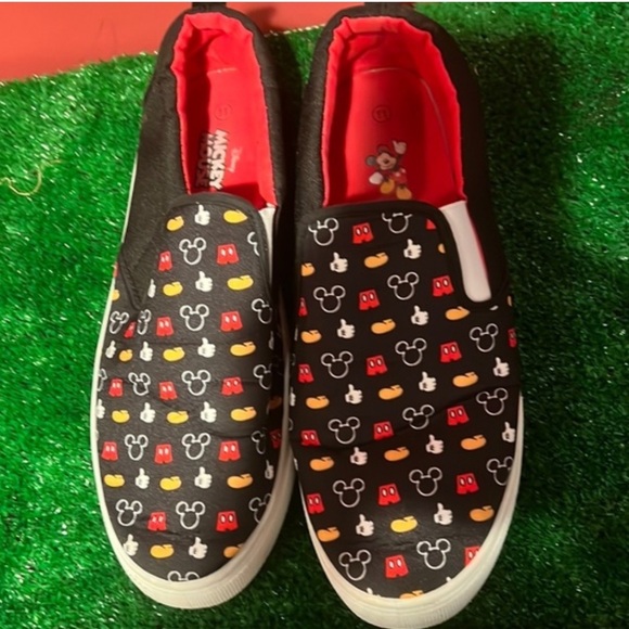 Mickey Mouse slip on sneakers - Picture 1 of 3